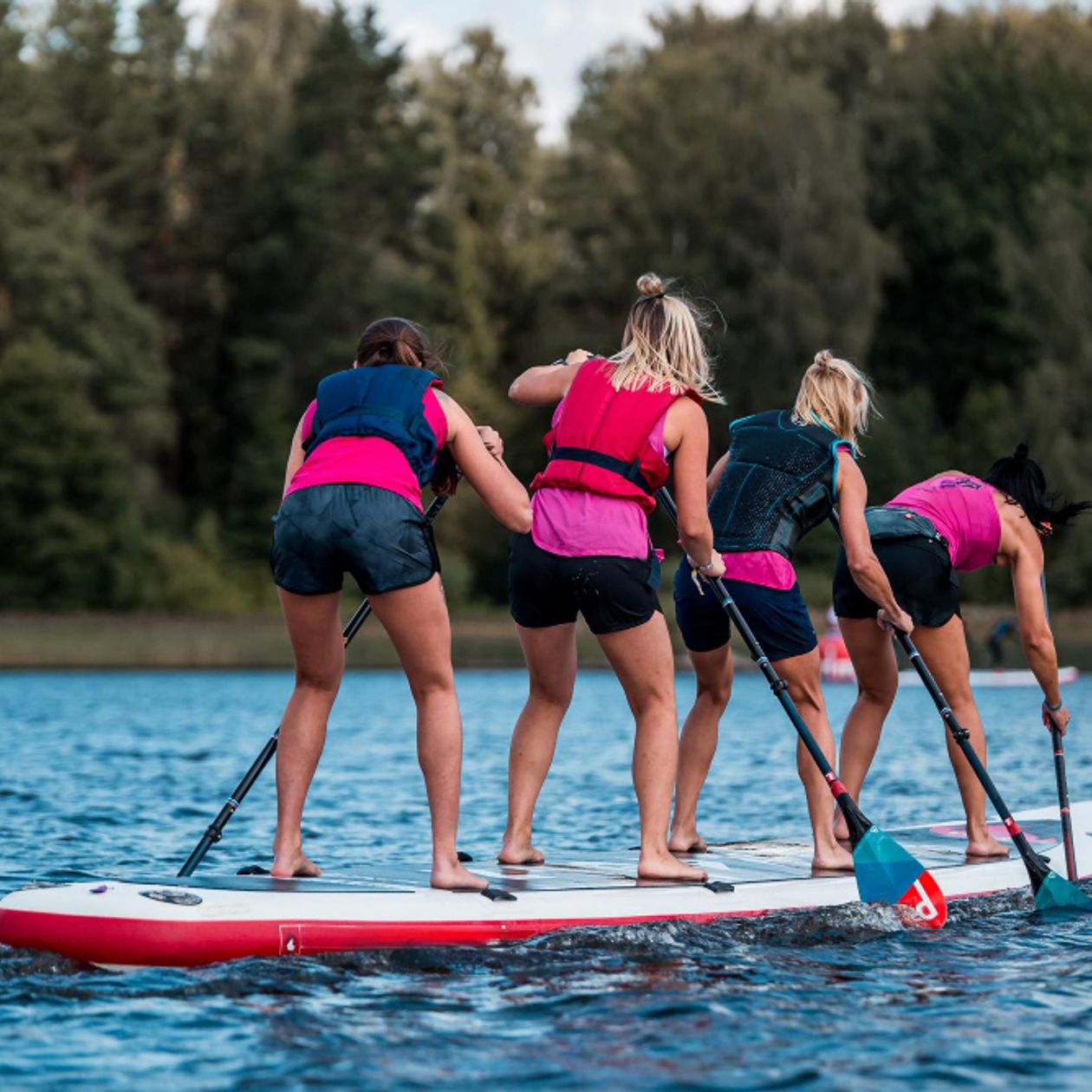 paddle board competition